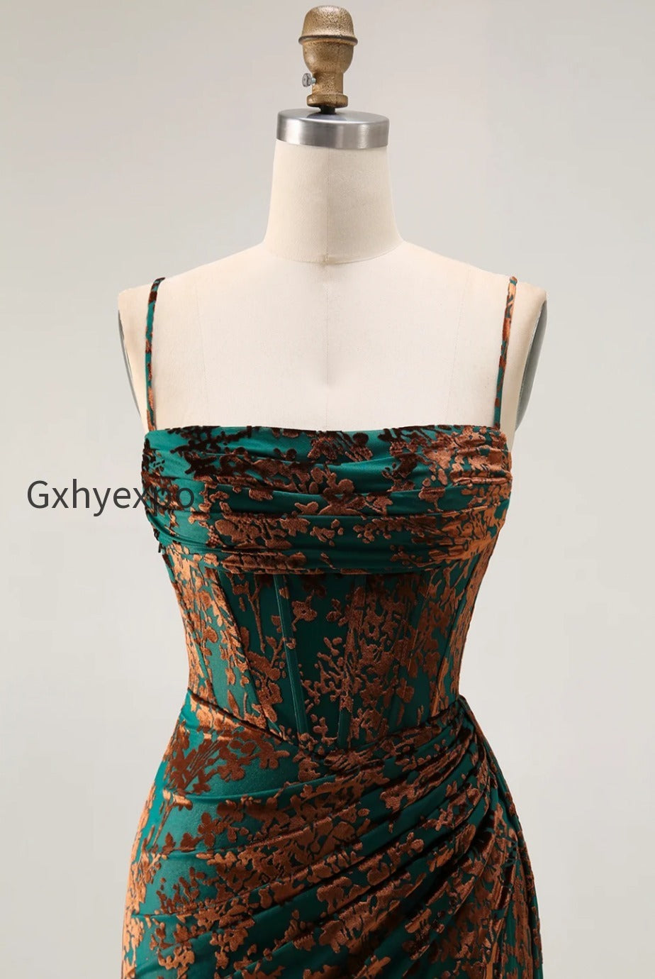 plus-size-dark-green-corset-velvet-floral-long-wedding-guest-dress-with-side-cape